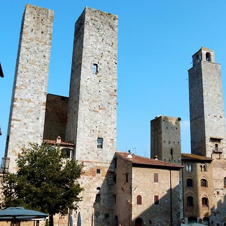 Апартаменты Il Borgo Antico Сан-Джиминьяно Экстерьер фото