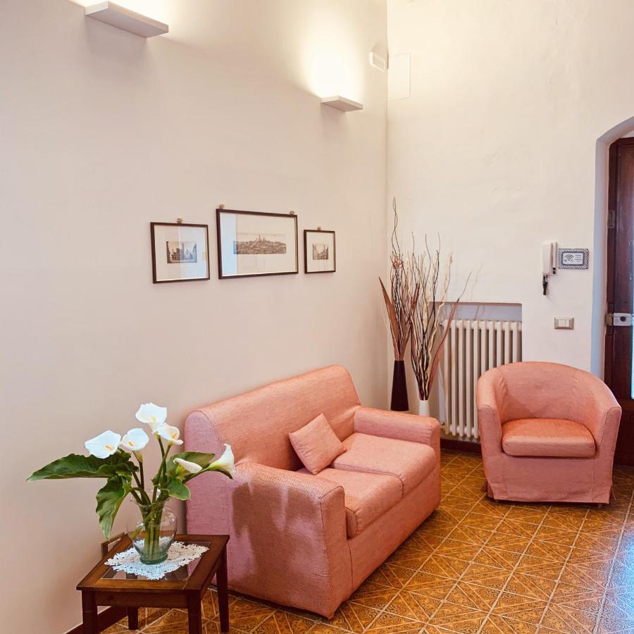 Апартаменты Il Borgo Antico Сан-Джиминьяно Экстерьер фото