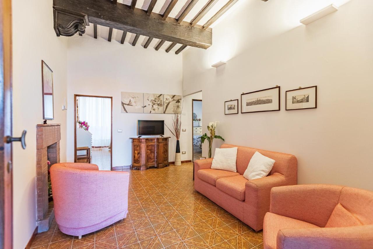 Апартаменты Il Borgo Antico Сан-Джиминьяно Экстерьер фото